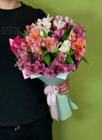 Монобукет с альстромериями от интернет-магазина цветов в 